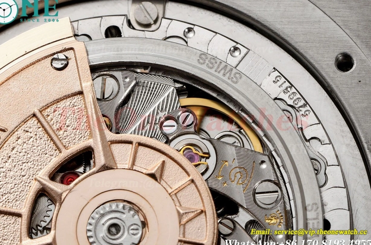 4300V A1120 Overseas Blue SS 8F SS Stk Calendar Perpetual 0330